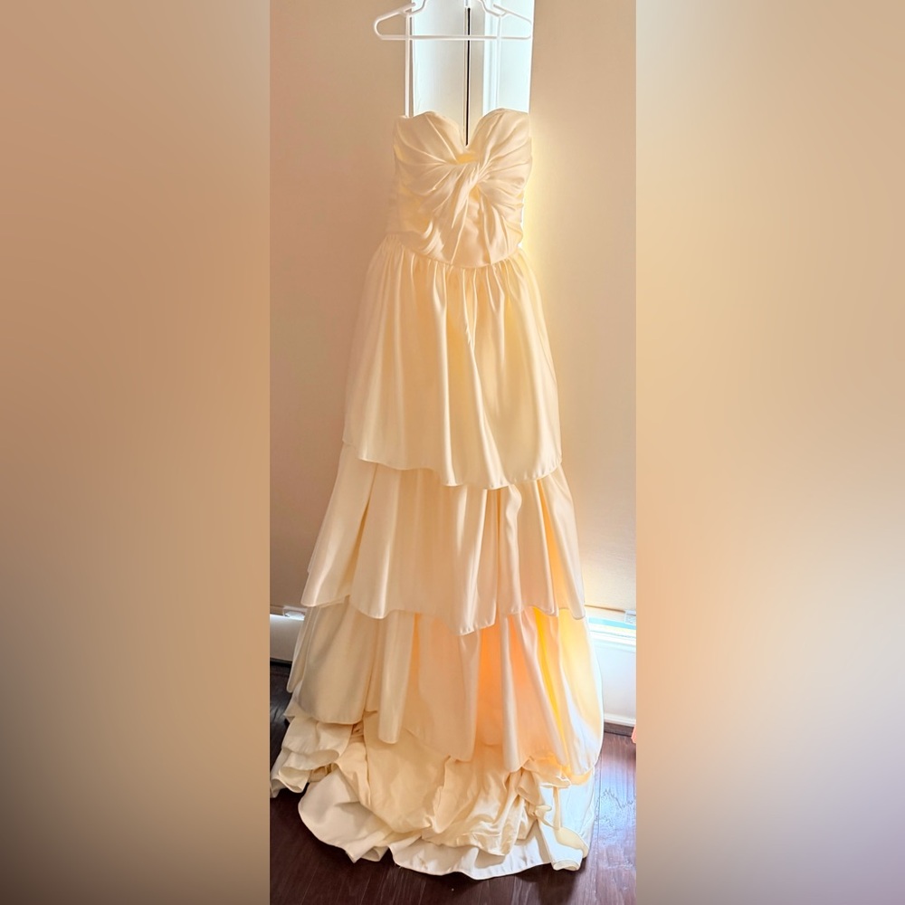 Elegant Cream Layered Skirt